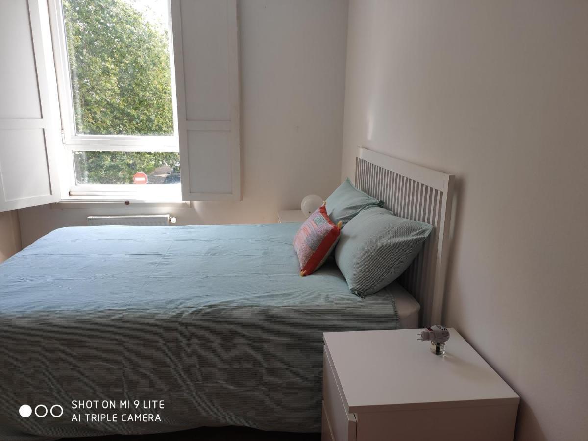 Luminoso Y Acogedor Apartamento En La Playa 올레이로스 외부 사진